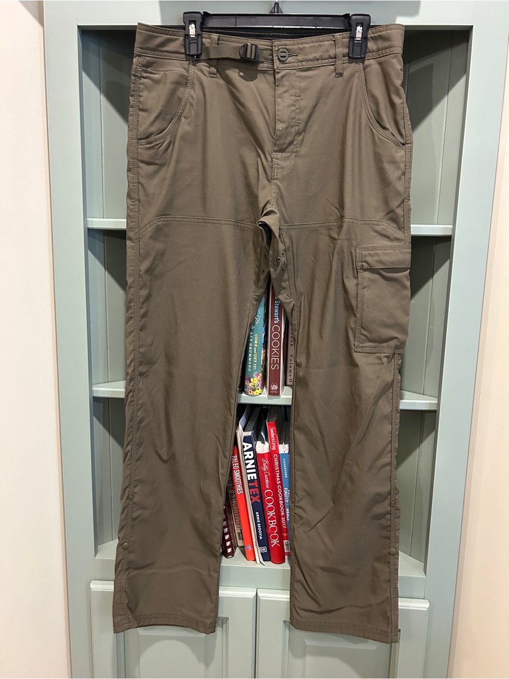 Prana Men's Cargo Pants in Olive Brown